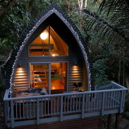 Onetangi Chalet Villa ภายนอก รูปภาพ