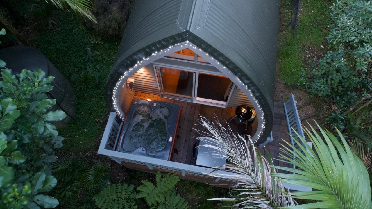 Onetangi Chalet Villa ภายนอก รูปภาพ